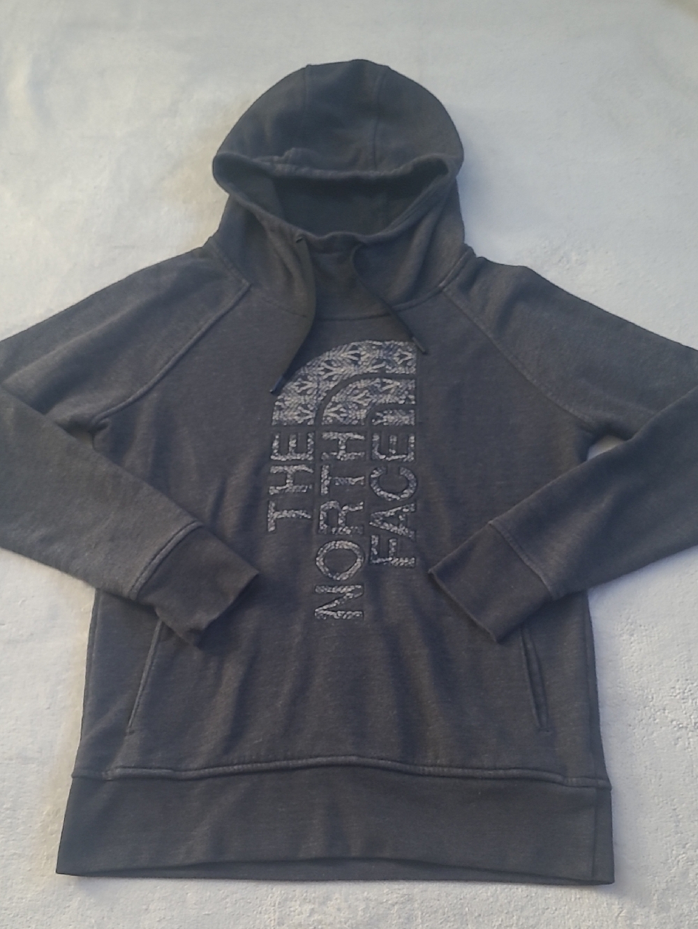 The North Face Womens M Charcoal Gray Cowl Neck Lace Logo Pullover Hoodie Travel